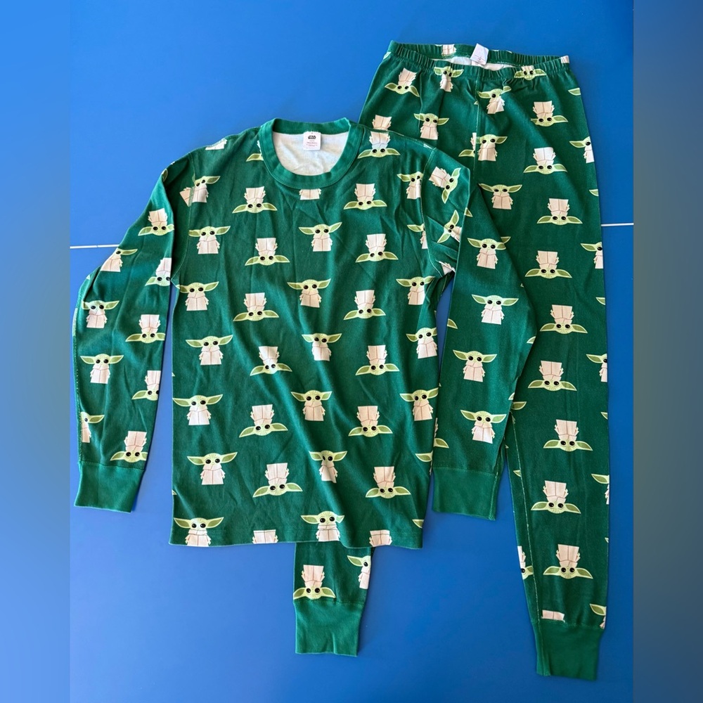 Hanna Andersson Star Wars Grogu adult long sleeve pant pajama set size M